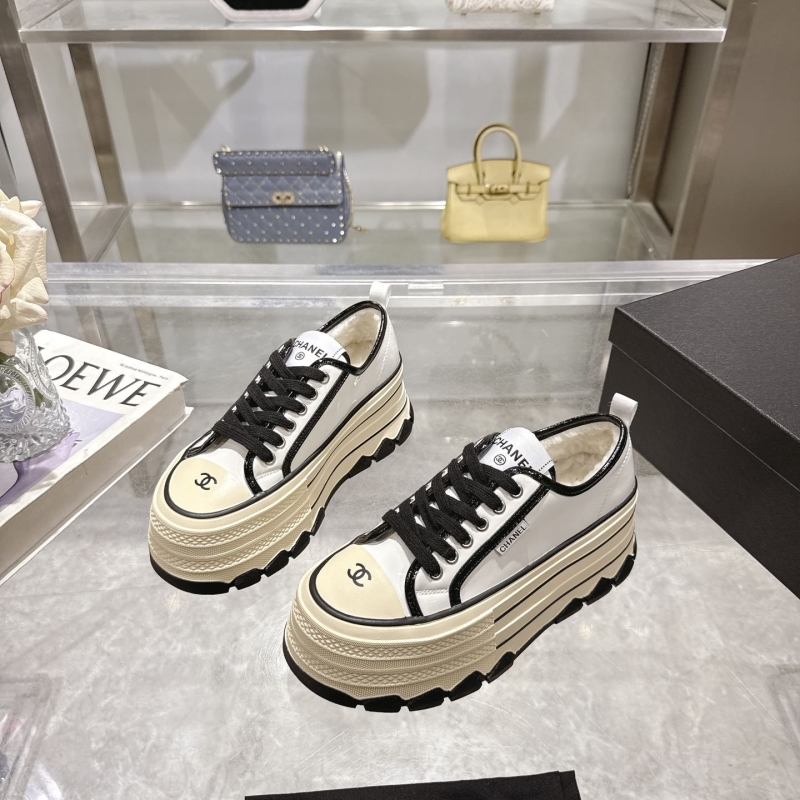 Ch**el sport shoes
